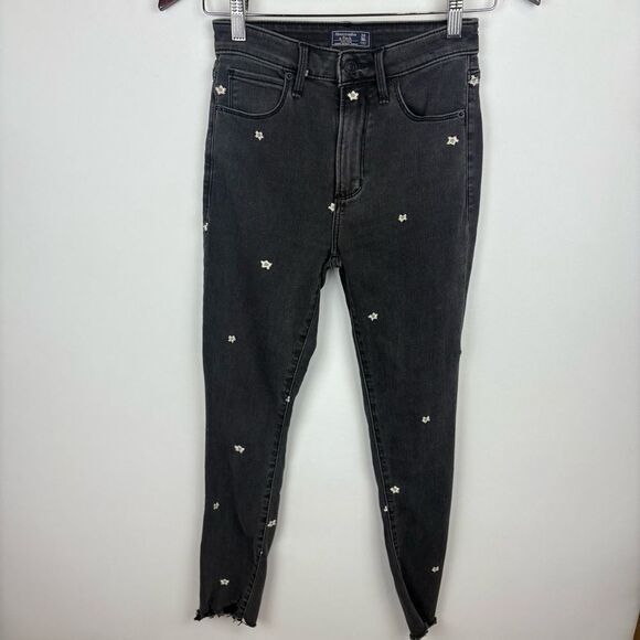 Abercrombie & Fitch High Rise Super Skinny Ankle Daisy Embroidered Ripped Jeans - Picture 1 of 5